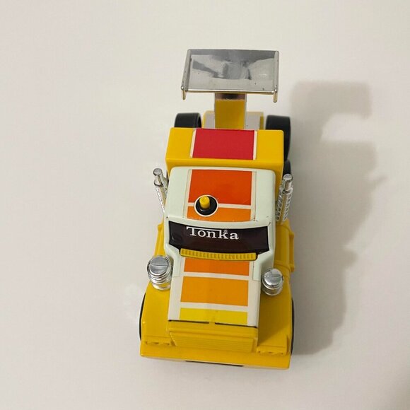 Vintage 80s Yellow Tonka Semi Mack Truck Clutch Popper Made in Japan - Picture 4 of 16